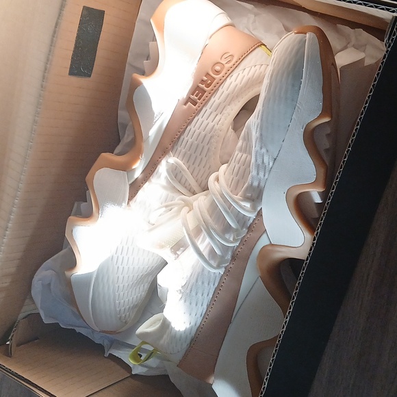 Sorel kinetic impact II lace shoes - Picture 1 of 4